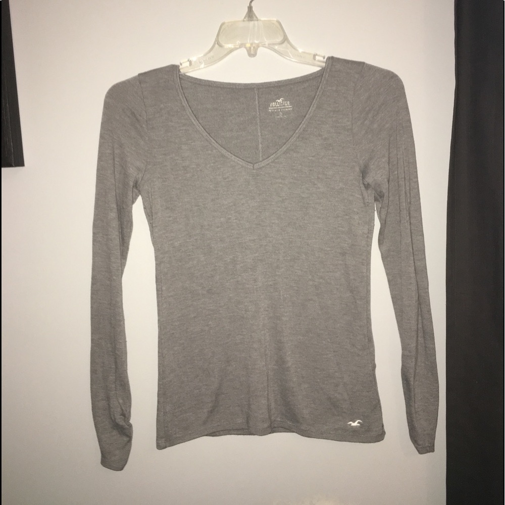grey hollister long sleeve